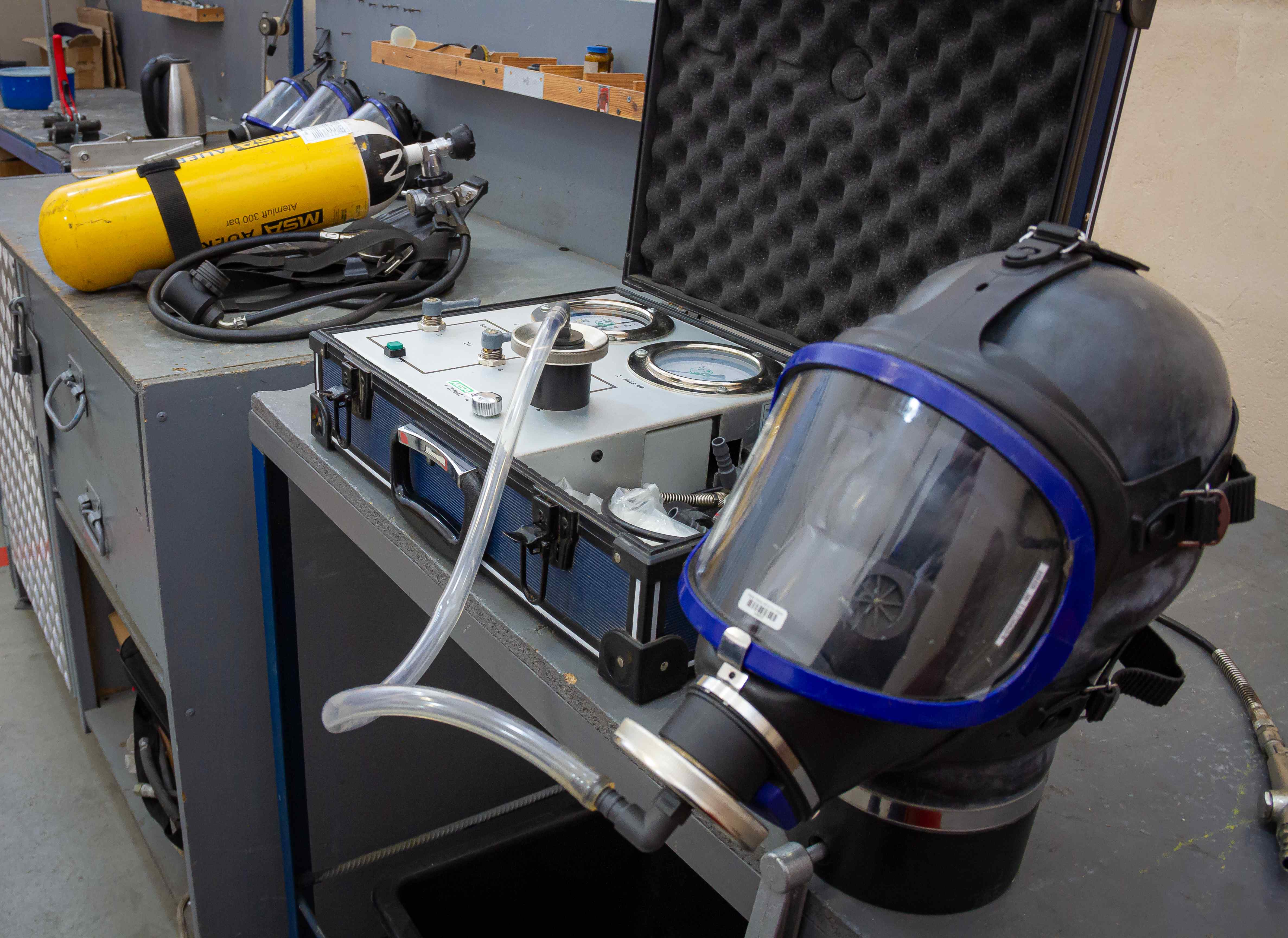 Examination and maintenance of a self-contained breathing apparatus  photo :: Marko Ltd