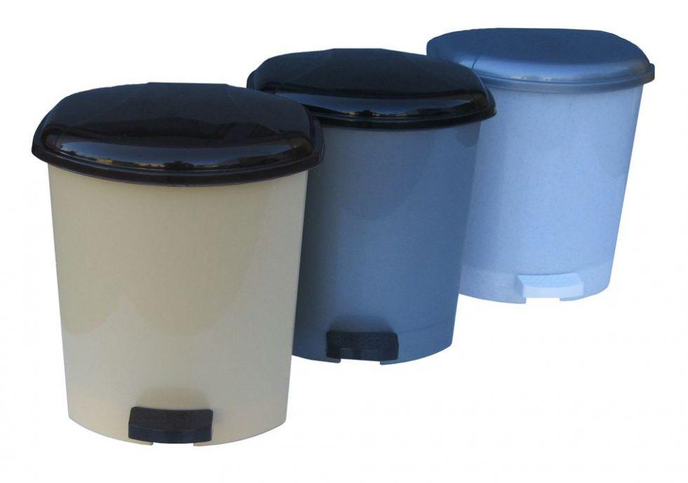 Buckets and garbage bags - 2